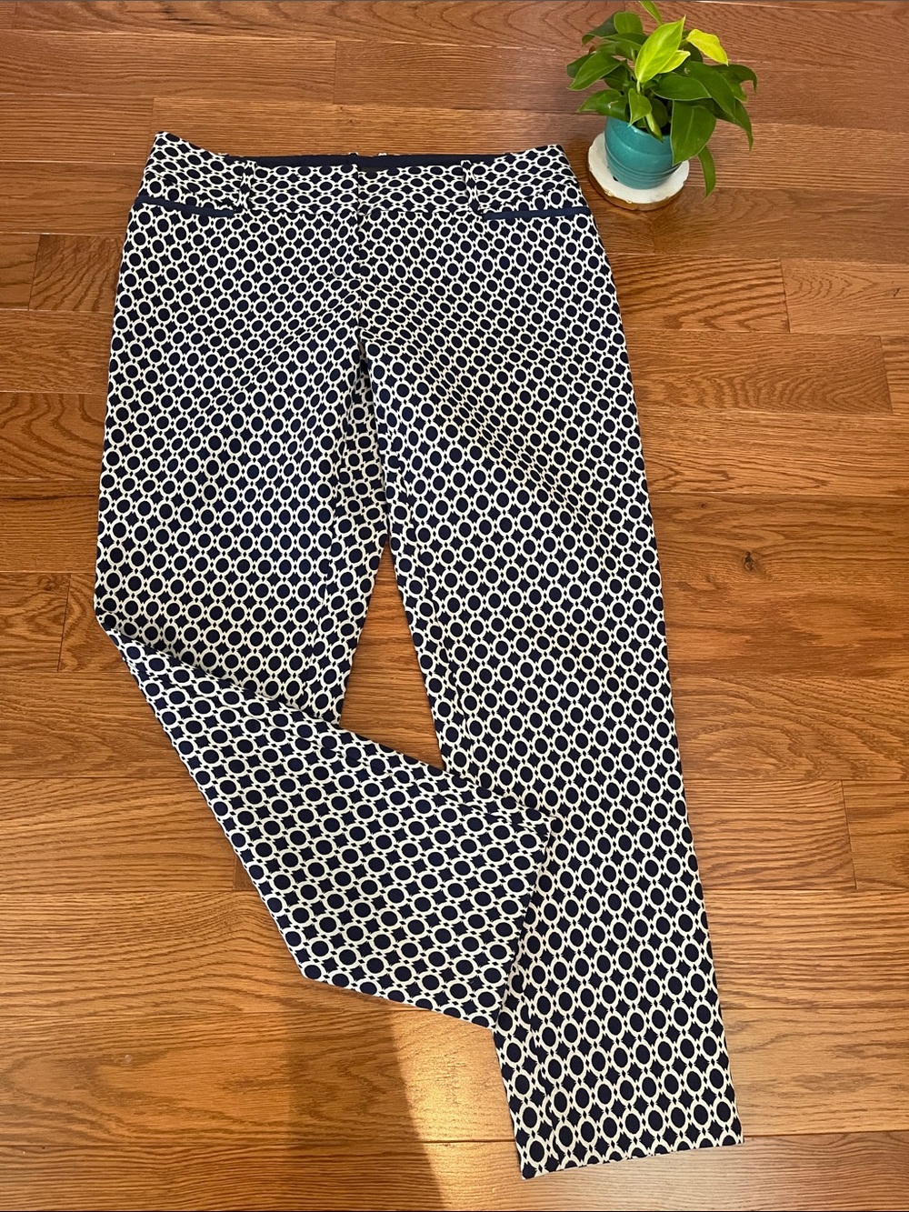 The Limited Navy & White Geometric Skinny Ankle Pants